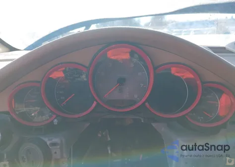 2010 Porsche Panamera 4S z USA, uszkodzony, nr VIN WP0AB2A72AL061758